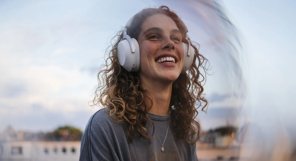 Beyerdynamic Aventho 300 Wireless over-ear headphones with ANC, Dolby Atmos and head tracking