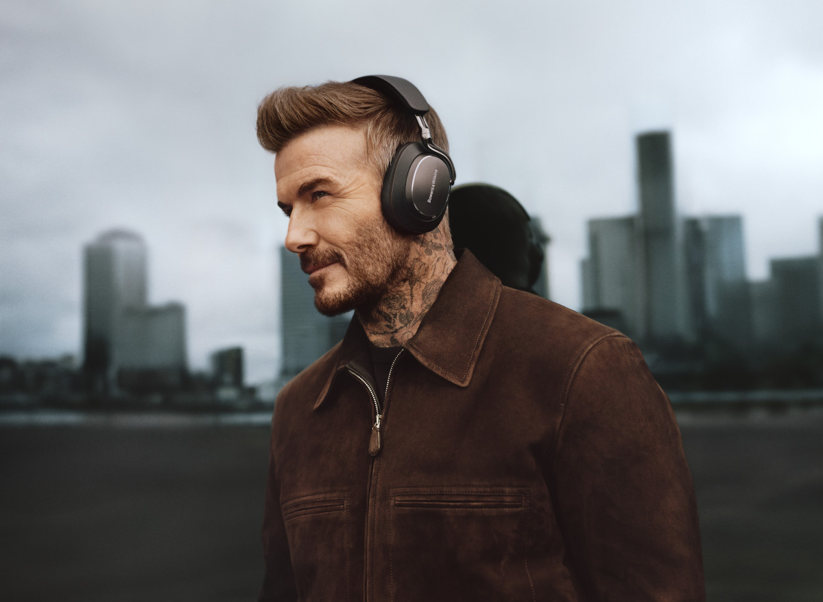 Bowers & Wilkins PX8 S2 Over-ear noise-canceling headphones