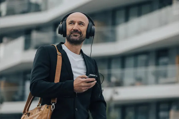 Dali IO-12 Wireless Noise Cancelling Over-Ear Headphones