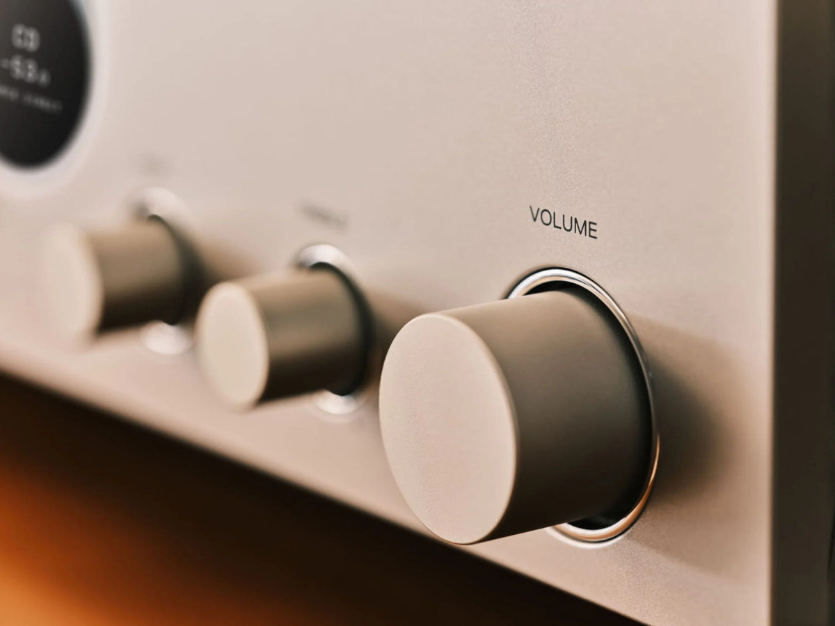 Marantz MODEL 70 Integrated Amplifier