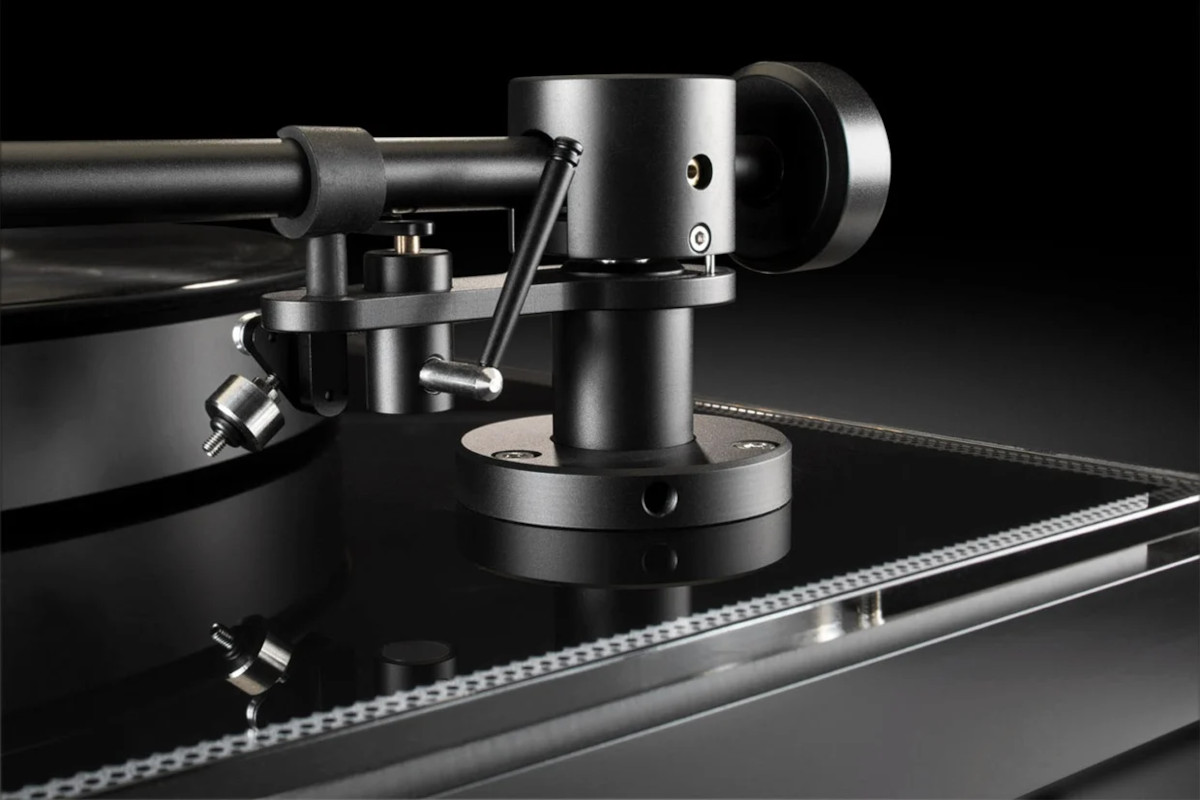 McIntsodh MT2 Precision Turntable