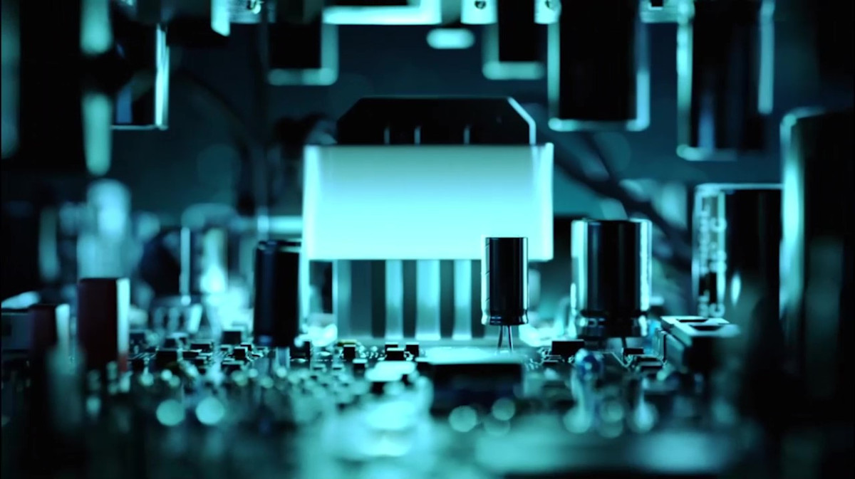 MC462 2-Channel Solid State Amplifier