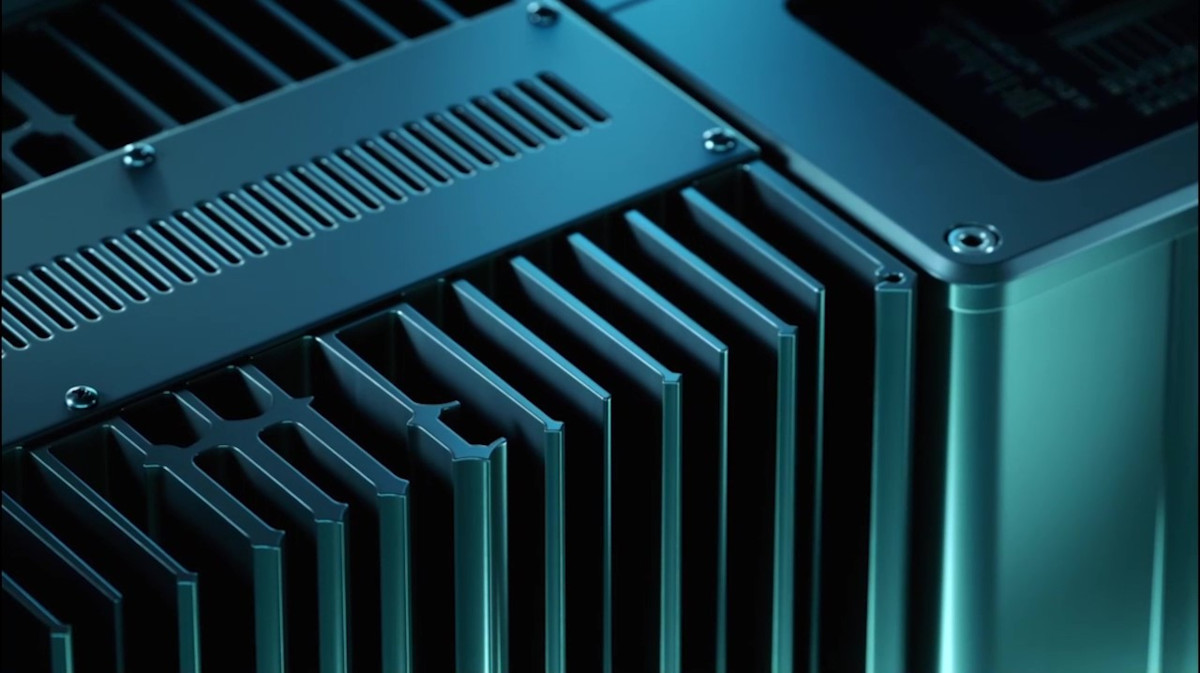 MC462 2-Channel Solid State Amplifier