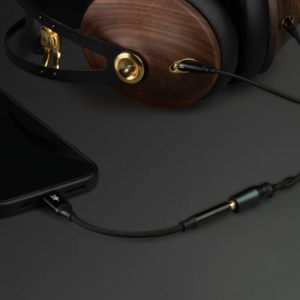 Meze Audio 99 CLASSICS 2nd GEN Closed Back Headphones