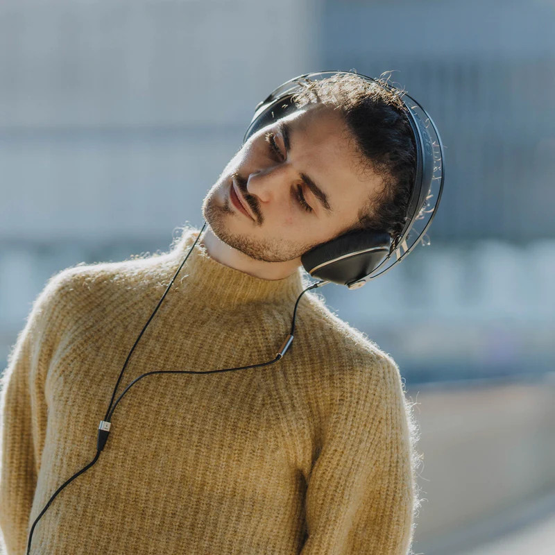 Meze Audio 99 NEO Closed Back Headphones