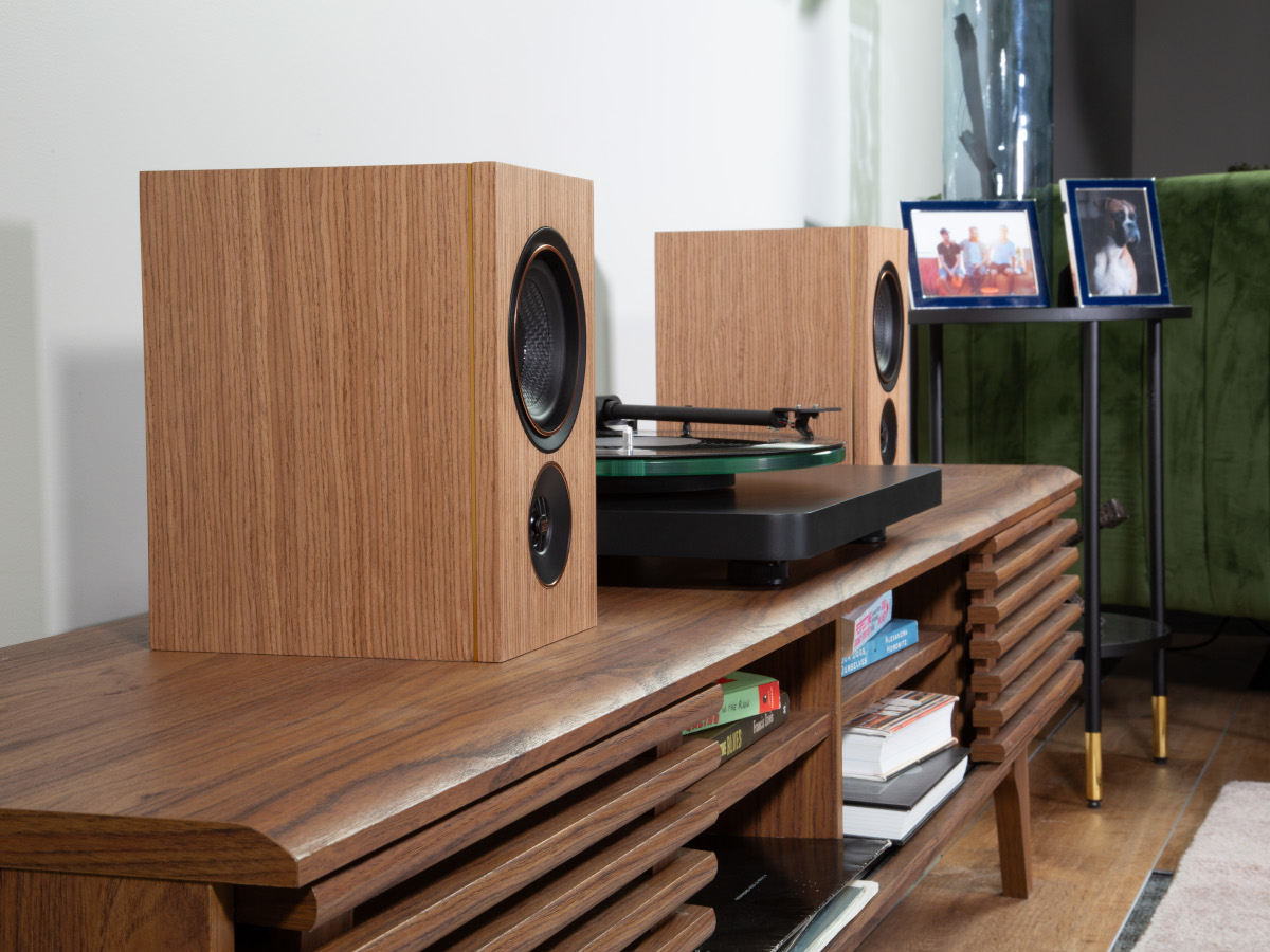 PSB iQ2 Wireless Speakers with BluOS