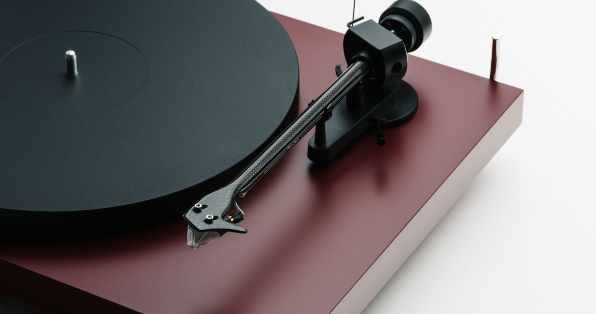 Pro-Ject Debut EVO 2 Turntable