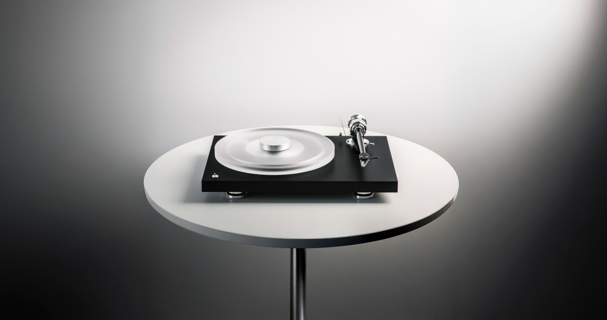 Pro Ject Debut Reference 10 Turntable