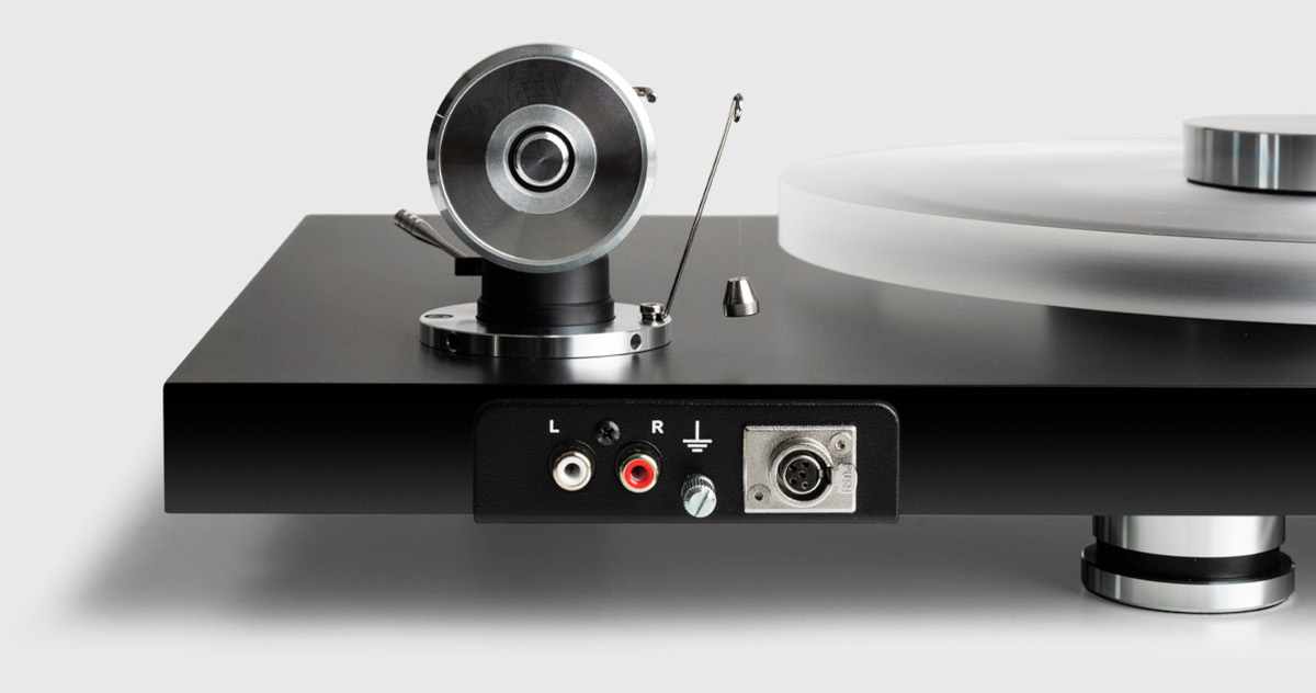 Pro Ject Debut Reference 10 Turntable