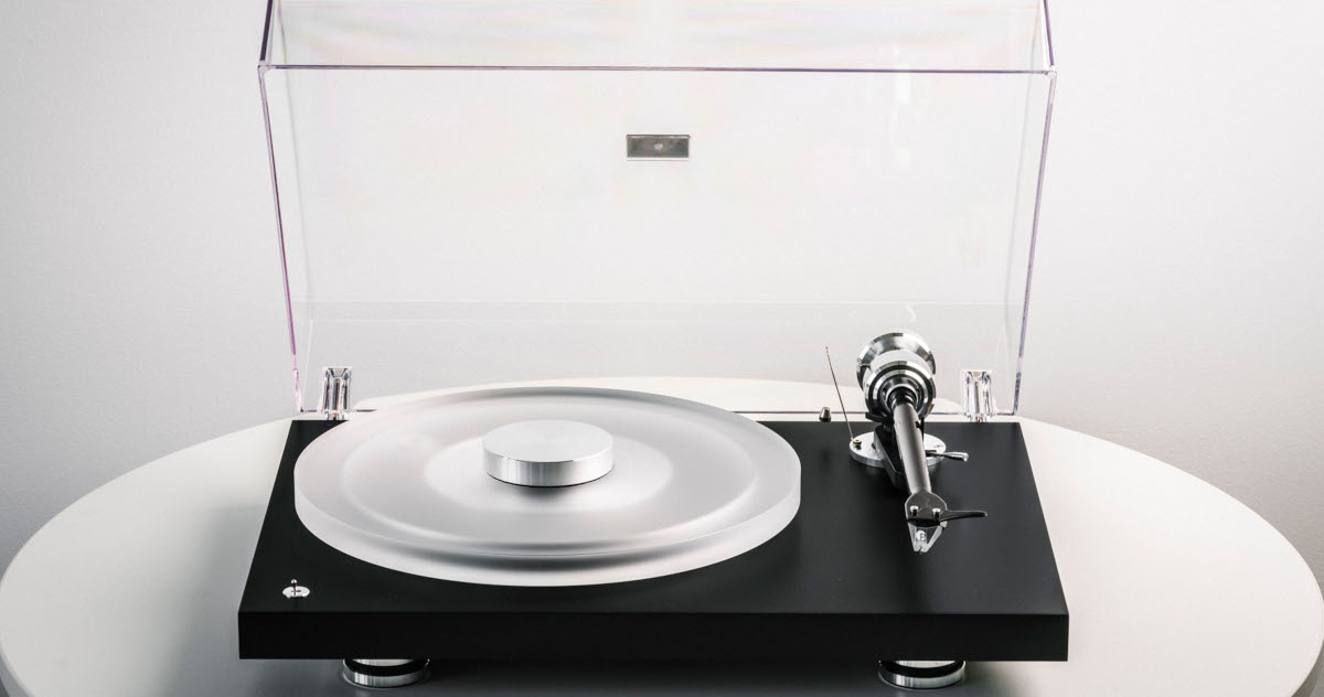 Pro Ject Debut Reference 10 Turntable