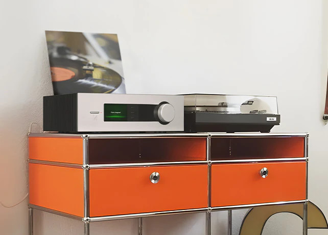 Quad Platina Integrated Amplifier