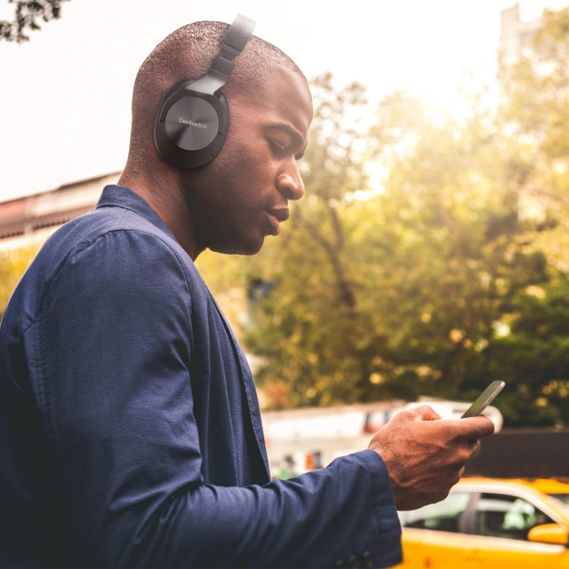 Technics EAH-A800 Wireless Noise Cancelling Headphones
