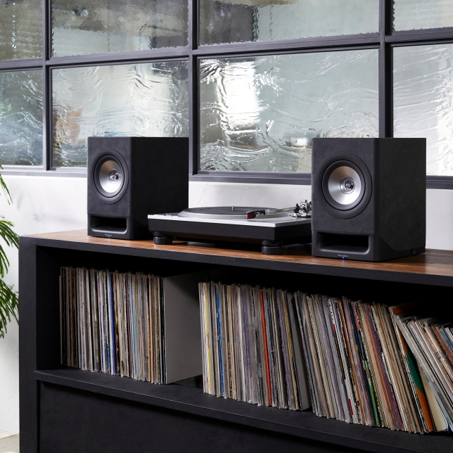 Technics SC-CX700 Wireless Speakers