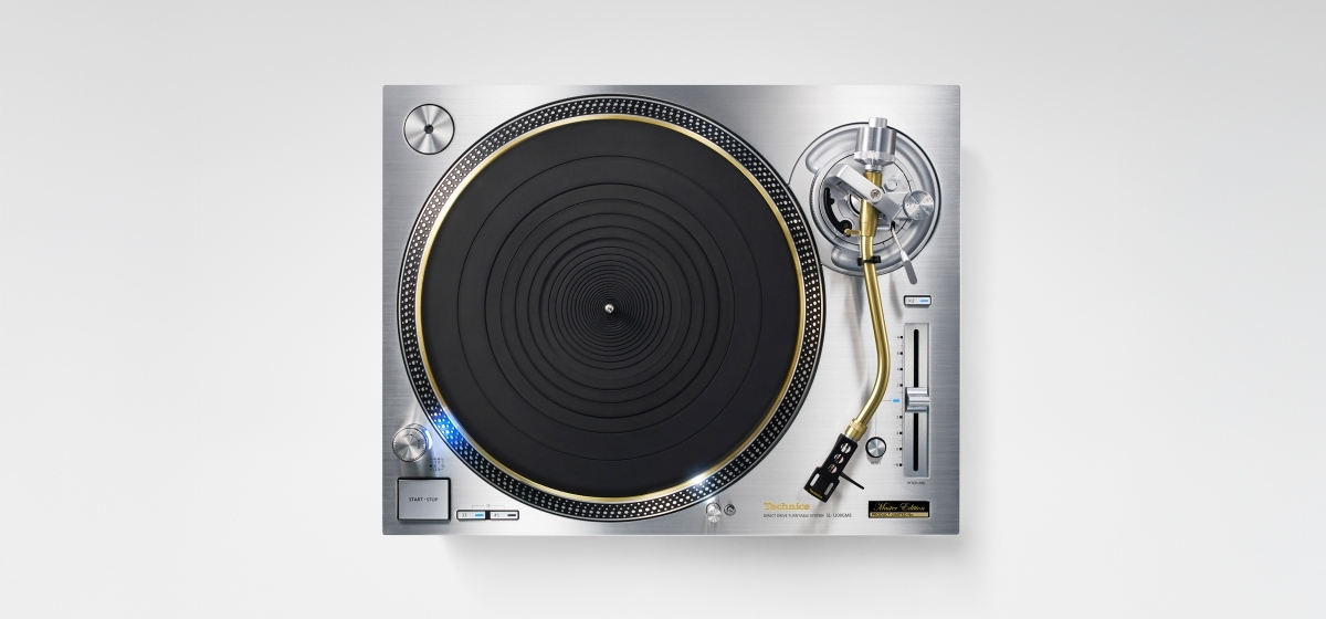 Technics SL-1200GME Direct Drive Turntable