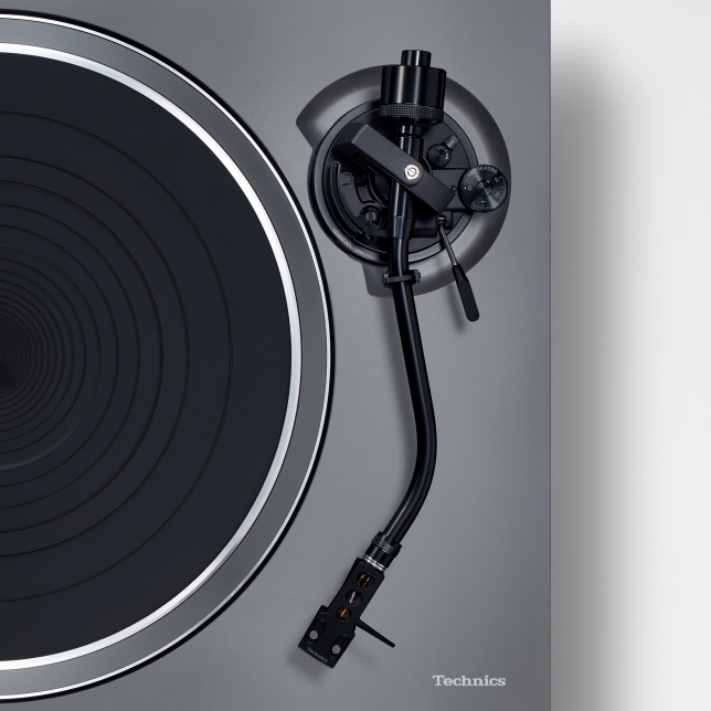 Technics SL-1500CS Direct Drive Turntable