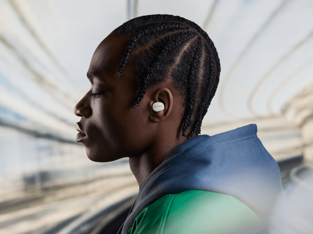 Bowers and Wilkins Pi6 In-ear True Wireless earbuds